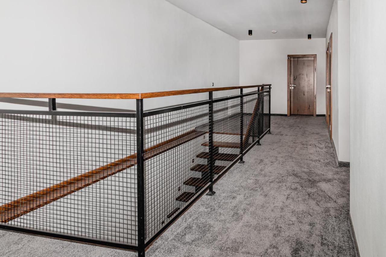 The Old Townhouse II Aparthotel Krosno Exterior photo
